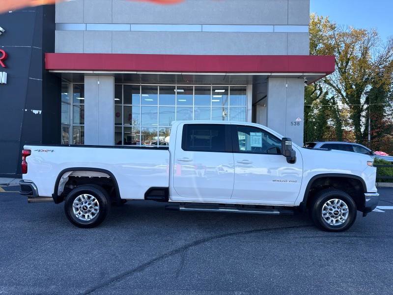 Used 2024 Chevrolet Silverado 2500 LT image 31