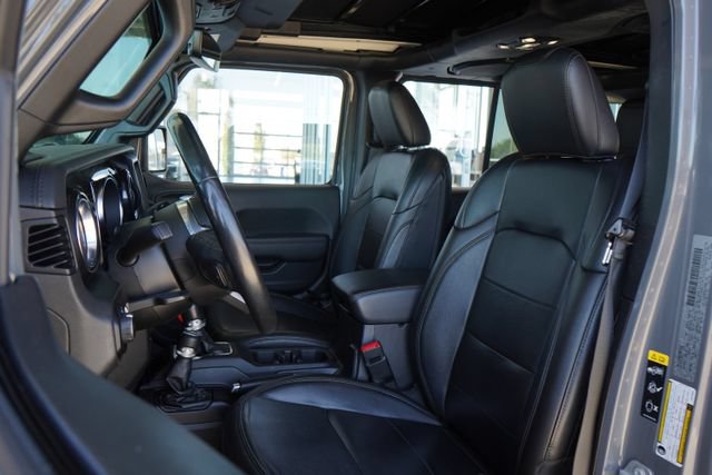 Used 2020 Jeep Wrangler Unlimited Sahara AWD/4WD image 22