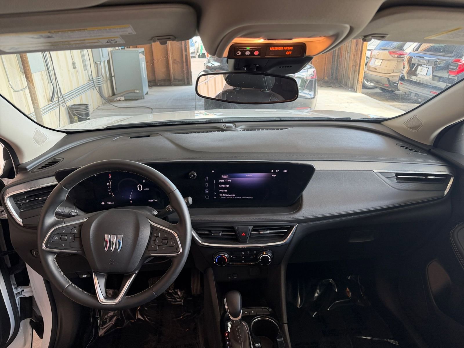 Used 2025 Buick Encore GX Preferred image 32