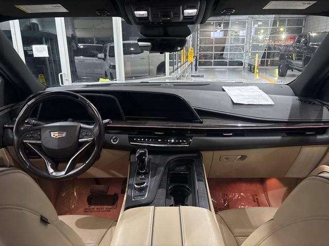 Certified 2023 Cadillac Escalade ESV Premium Luxury w/ Performance Package AWD/4WD image 40