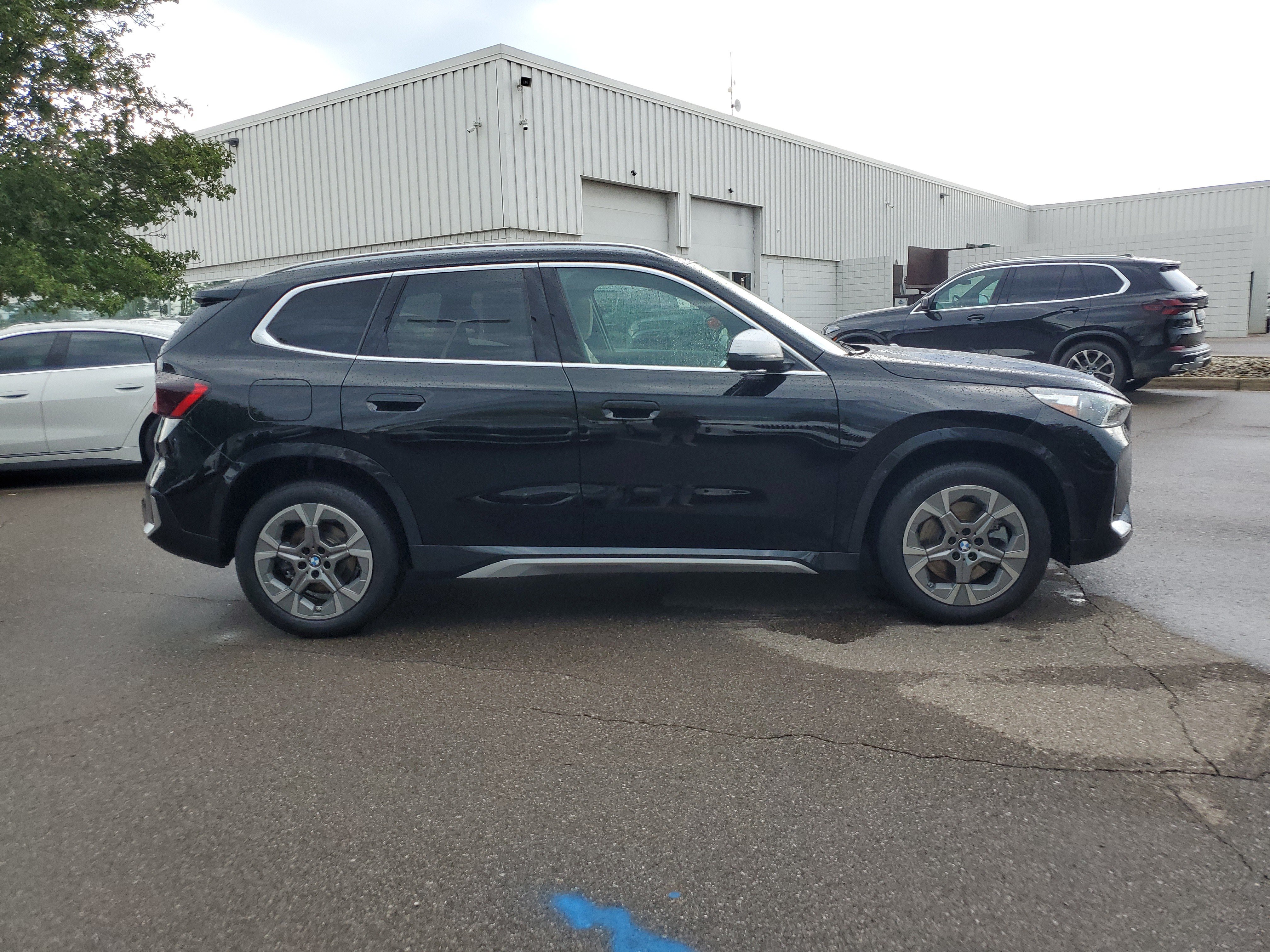 Certified 2024 BMW X1 xDrive28i w/ Premium Package AWD/4WD image 6