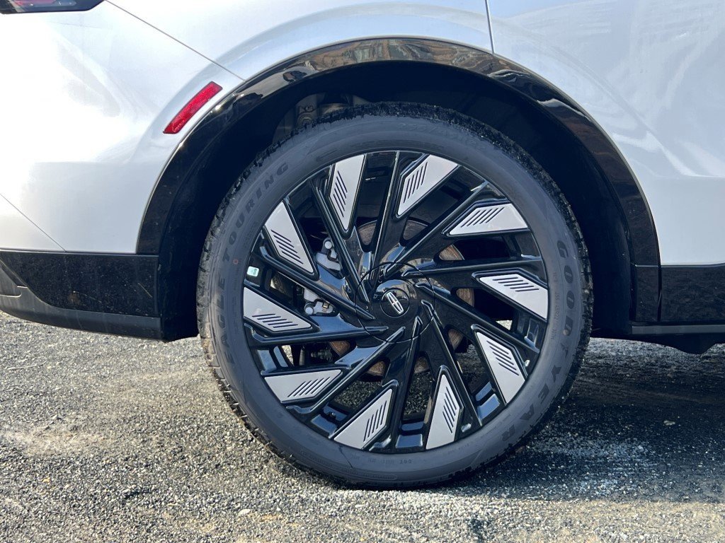 New 2026 Lincoln Nautilus Reserve image 6