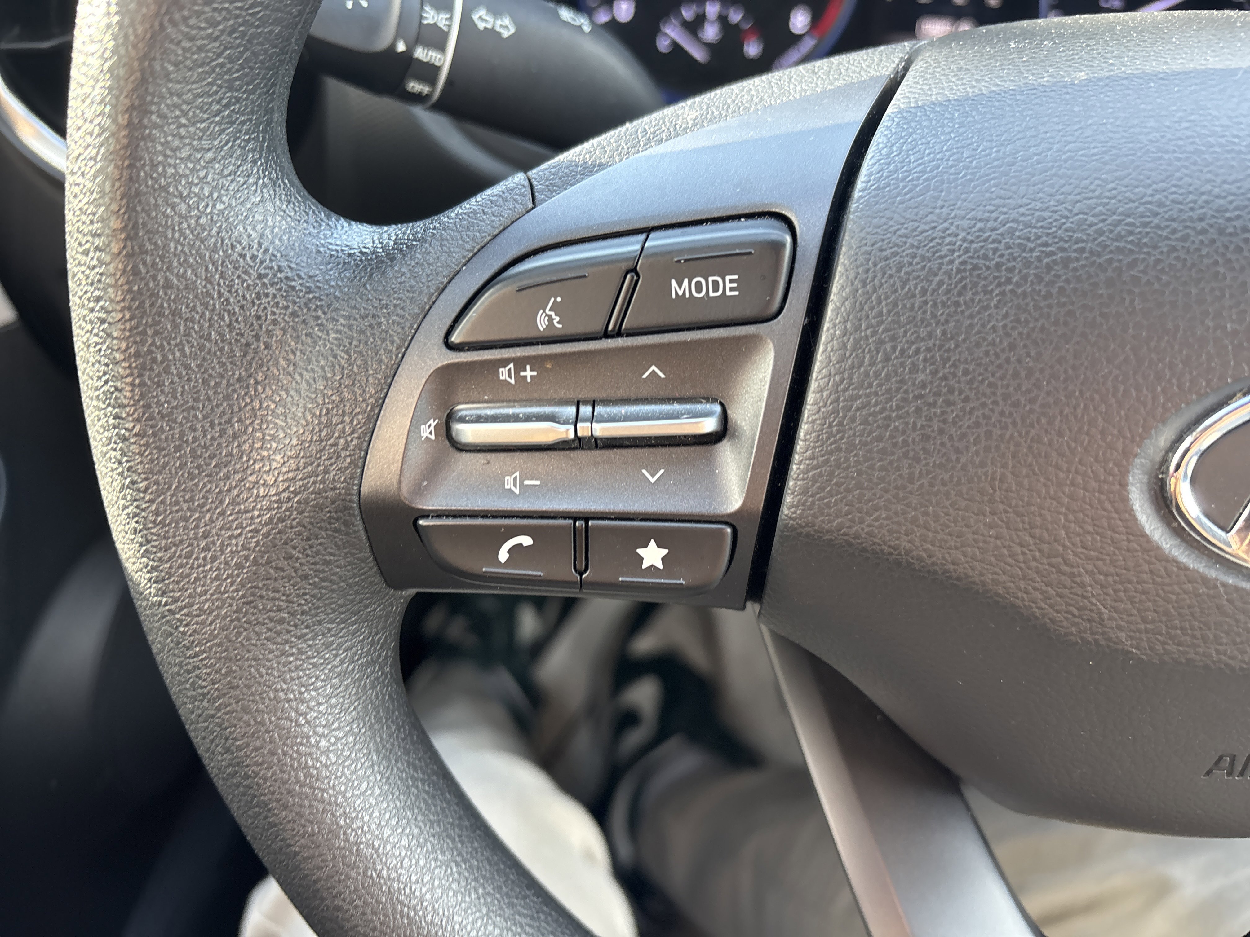 Used 2023 Hyundai Kona SEL image 18