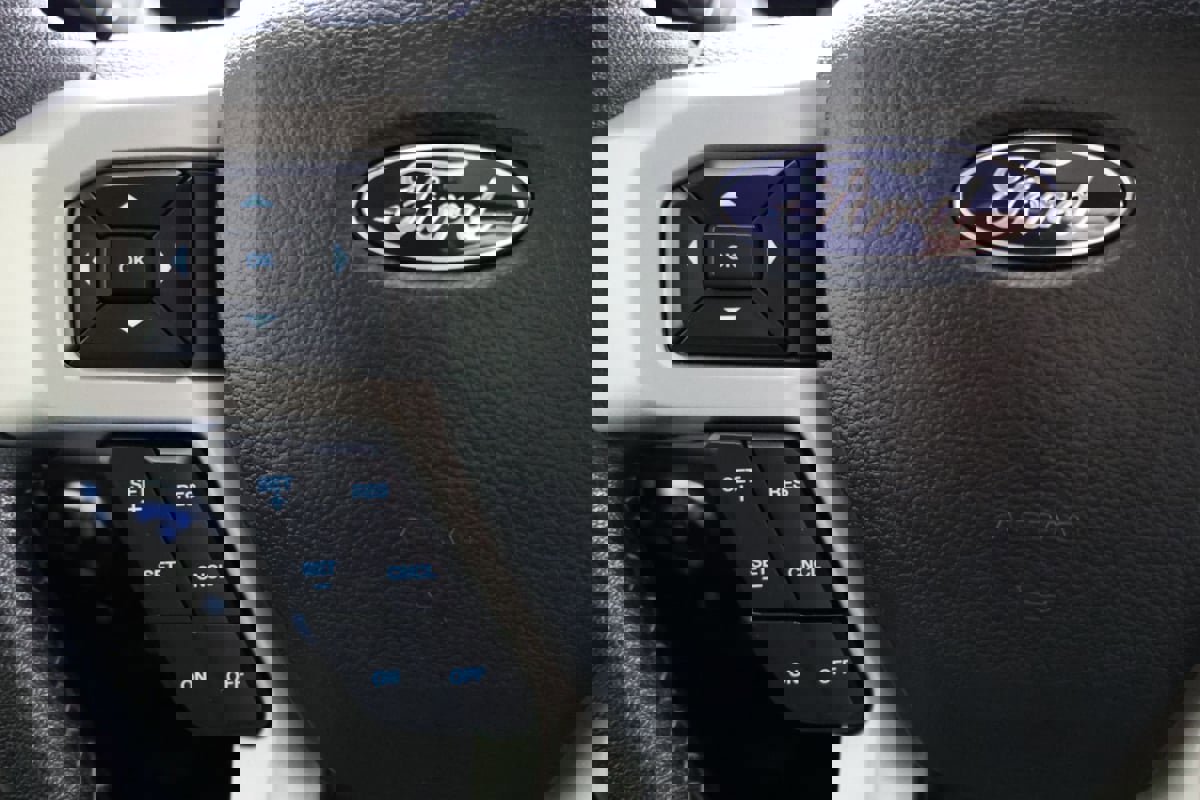 Used 2020 Ford F450 Lariat w/ Lariat Ultimate Package image 29