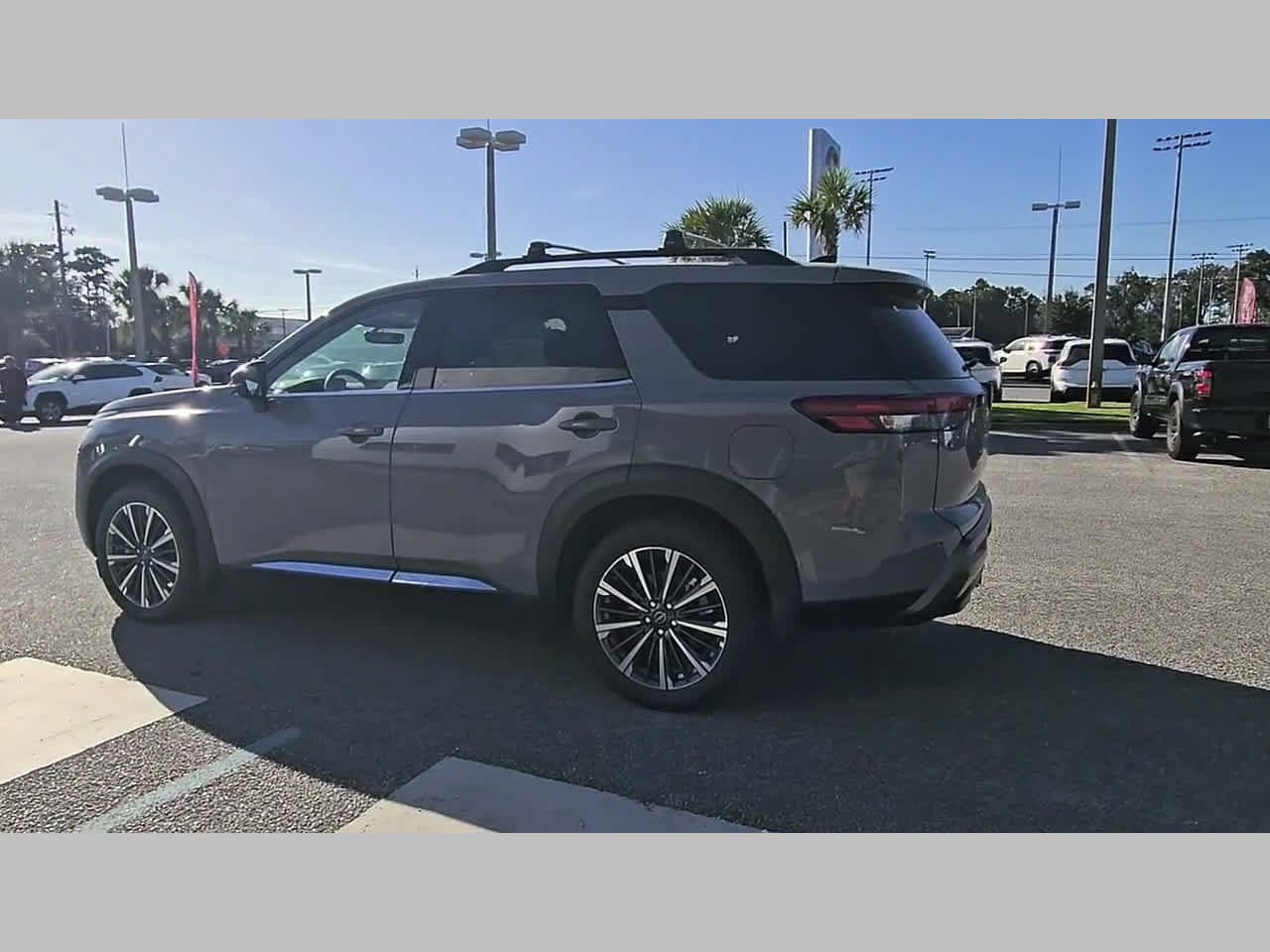 New 2026 Nissan Pathfinder Platinum FWD image 26
