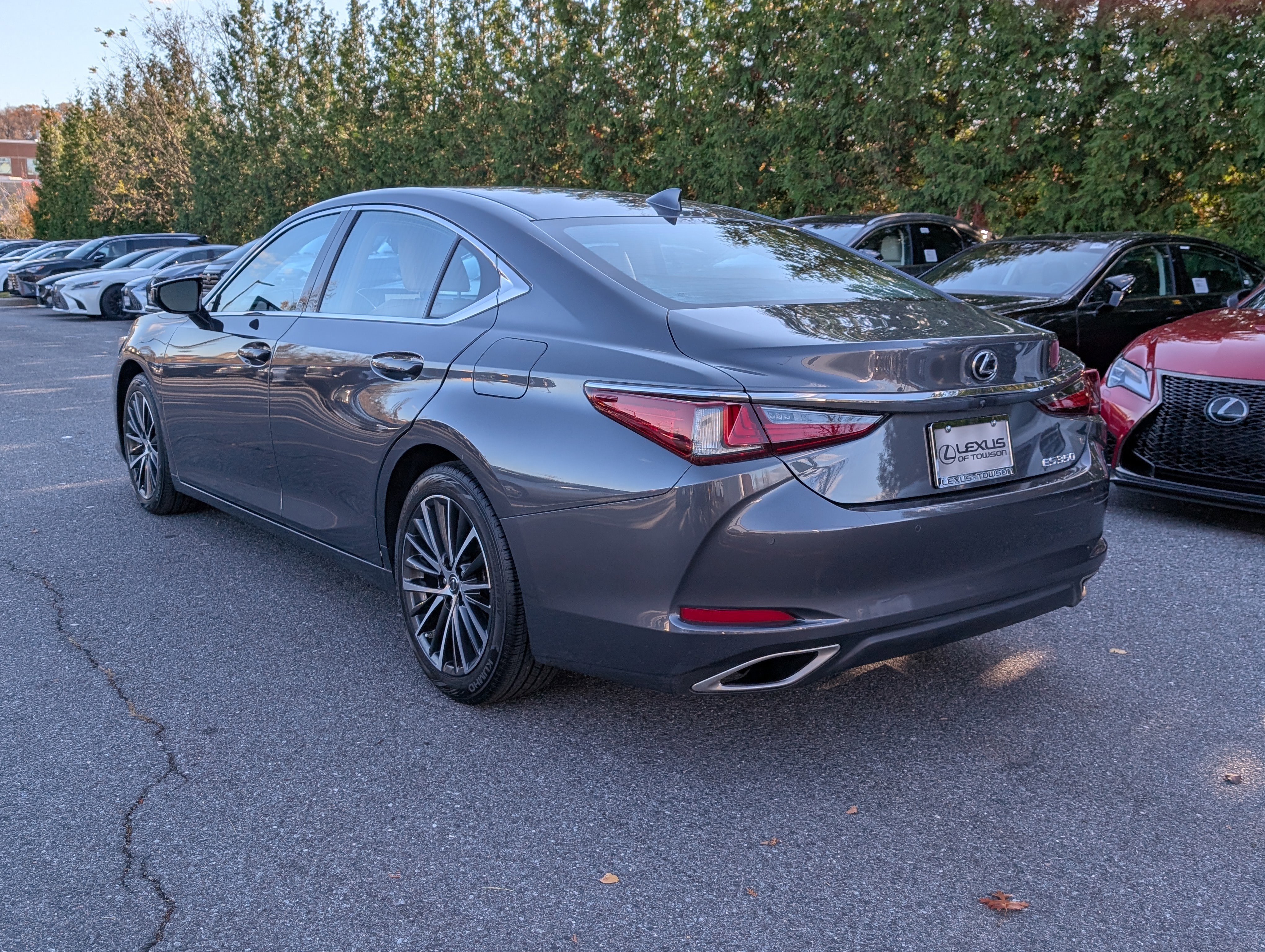 Certified 2024 Lexus ES 350 w/ Premium Package image 5