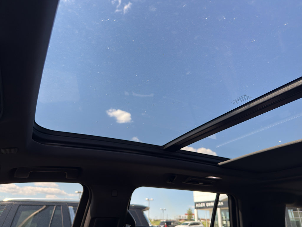 Used 2024 Chevrolet Tahoe Z71 w/ Z71 Off-Road Package image 19