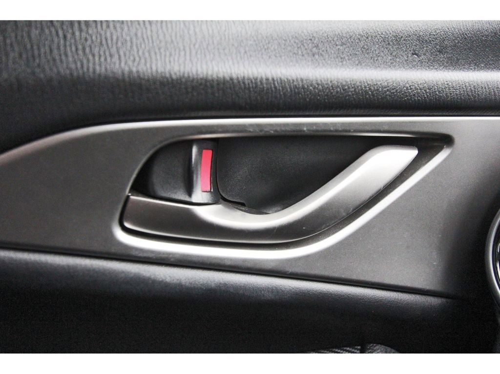 Used 2019 MAZDA CX-3 Sport image 19