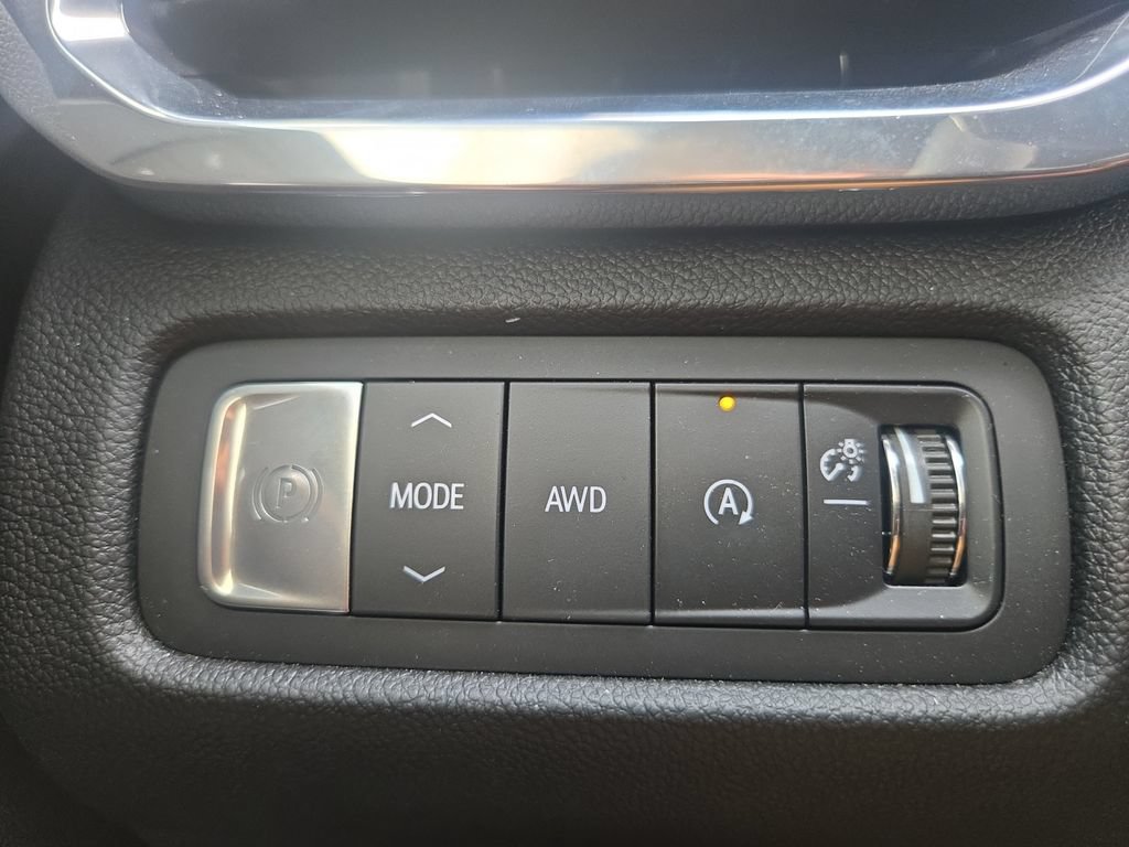 Used 2026 GMC Acadia Elevation w/ LPO, Floor Liner Package AWD/4WD image 20