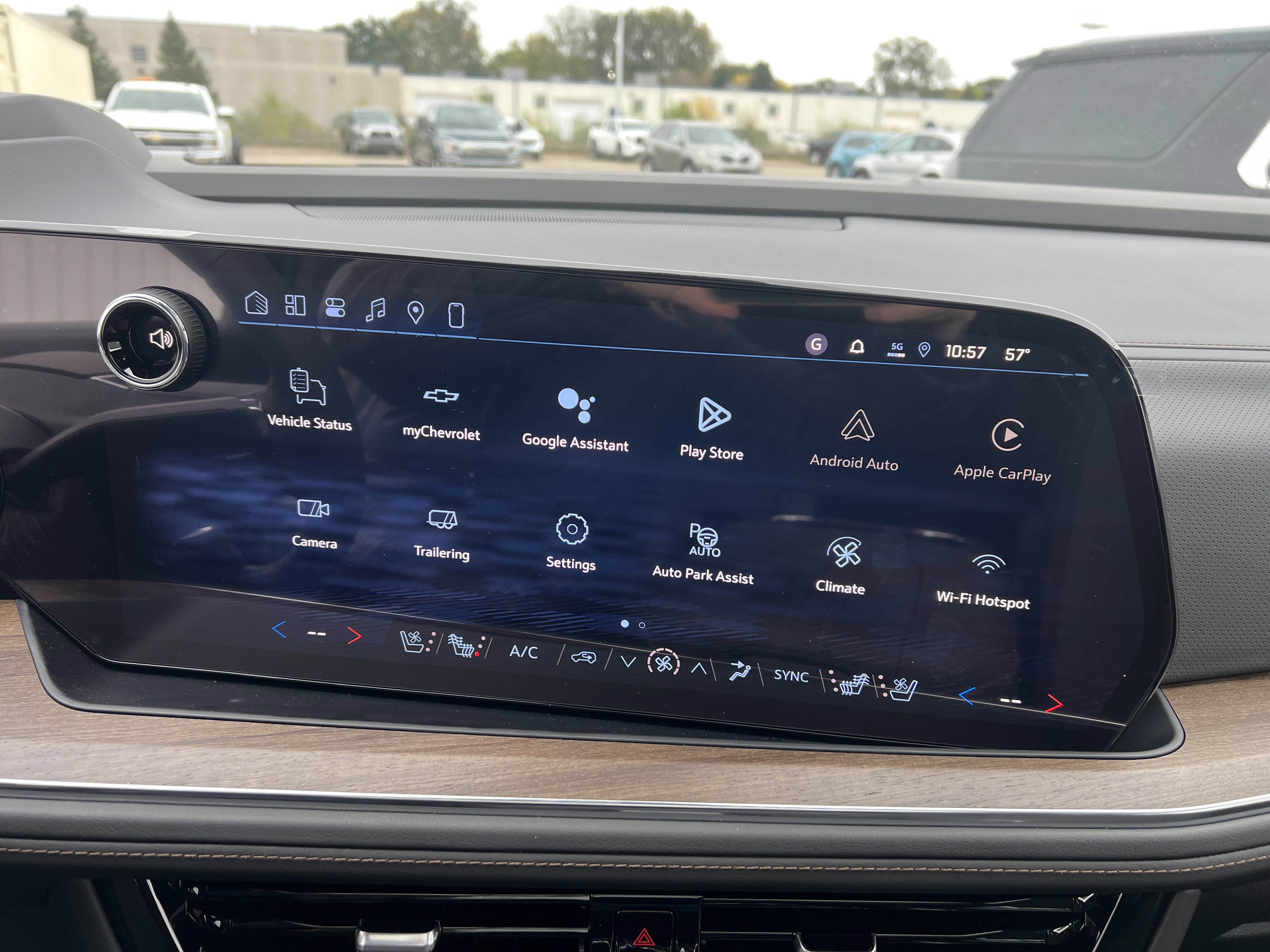 New 2026 Chevrolet Suburban High Country image 7