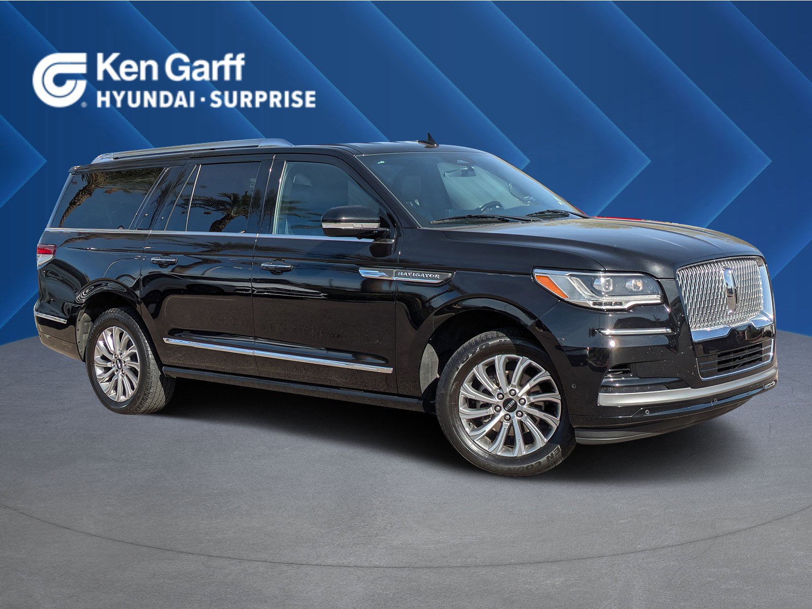 Used 2024 Lincoln Navigator L 4WD image 1