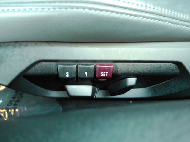 Used 2019 BMW i8 Roadster image 25