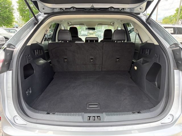 Used 2024 Ford Edge SEL AWD/4WD image 7
