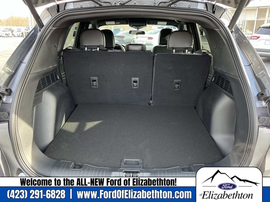 New 2026 Ford Escape ST-Line Select w/ Equipment Group 401A image 18