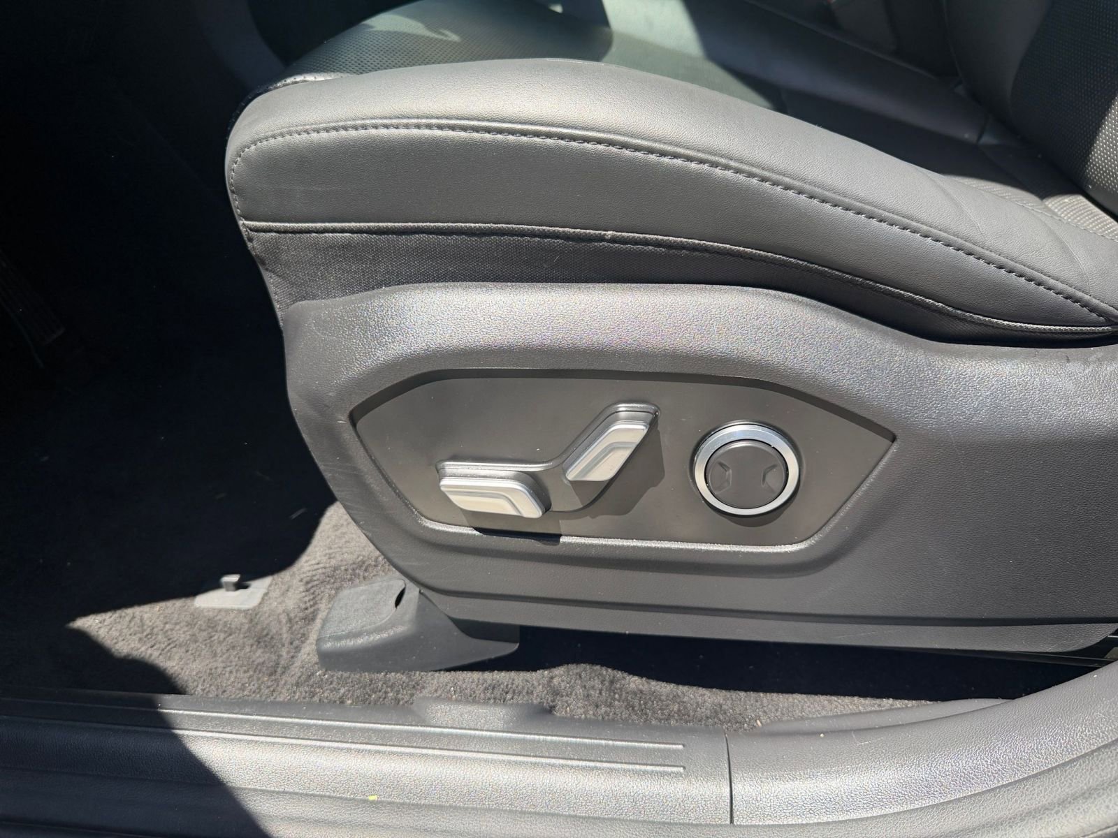 Used 2025 Hyundai Santa Fe SEL image 22