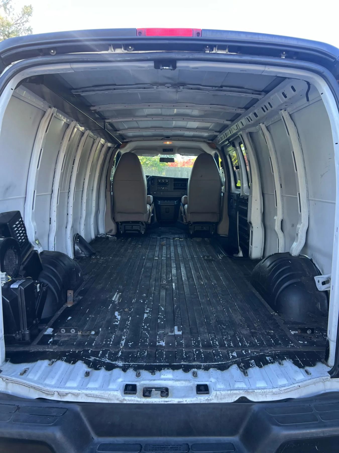Used 2014 Chevrolet Express 3500 Extended image 13