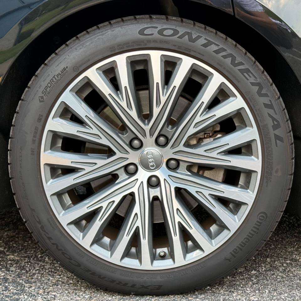 Used 2019 Audi A8 L 3.0T w/ Executive Package AWD/4WD image 38