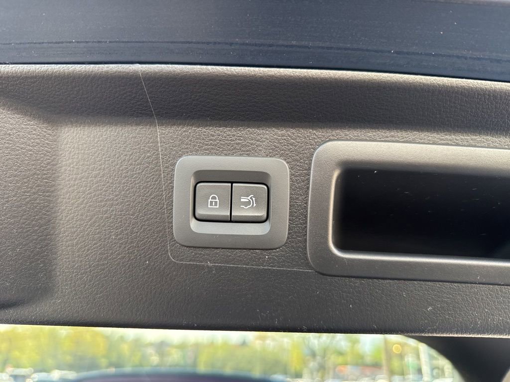 Used 2024 MAZDA CX-50 AWD 2.5 S w/ Cargo Package image 26