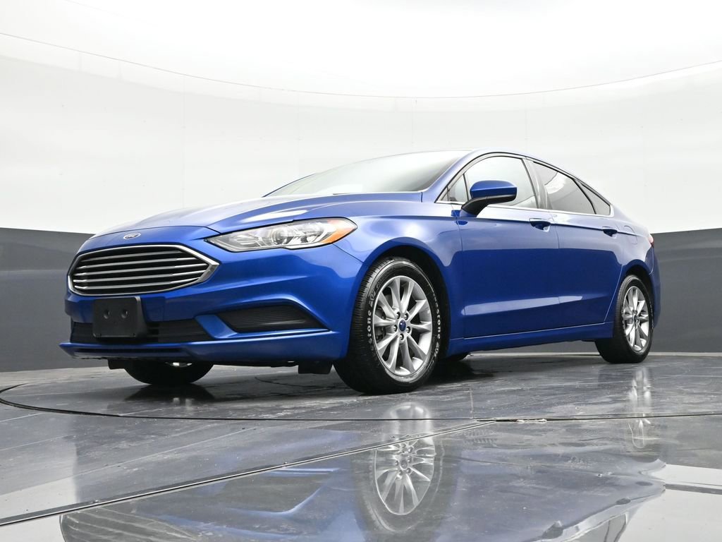 Used 2017 Ford Fusion SE w/ Fusion SE Technology Package image 20