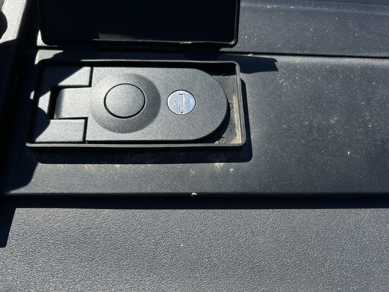 Used 2018 RAM 1500 Classic SLT image 23