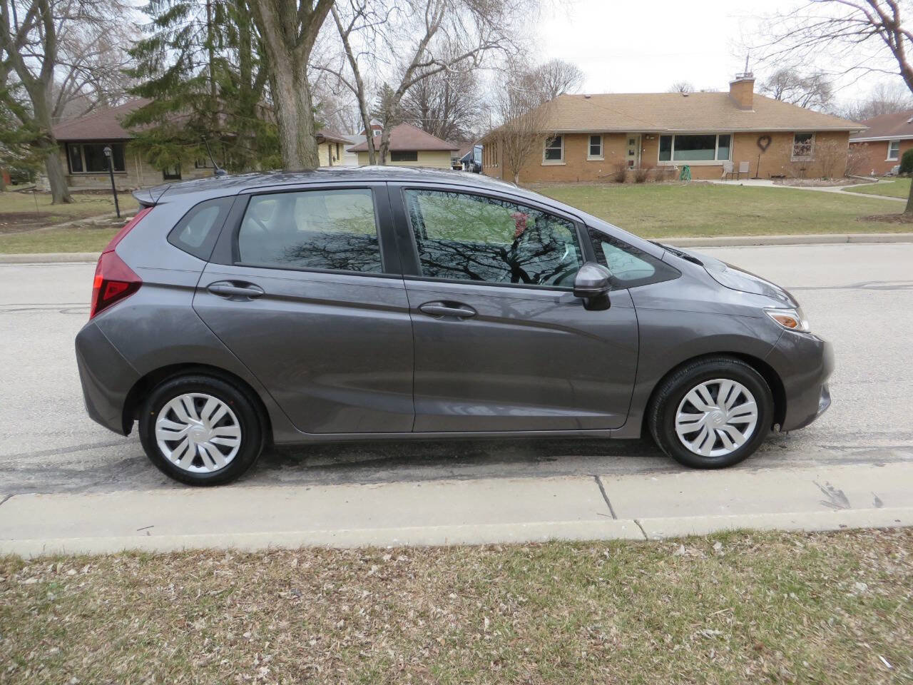 Used 2017 Honda Fit LX image 6