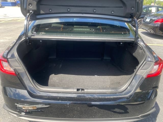 Used 2025 Toyota Camry SE FWD image 12