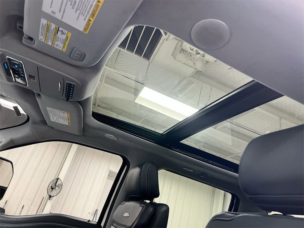 Used 2024 Ford F250 Limited w/ FX4 Off-Road Package image 19