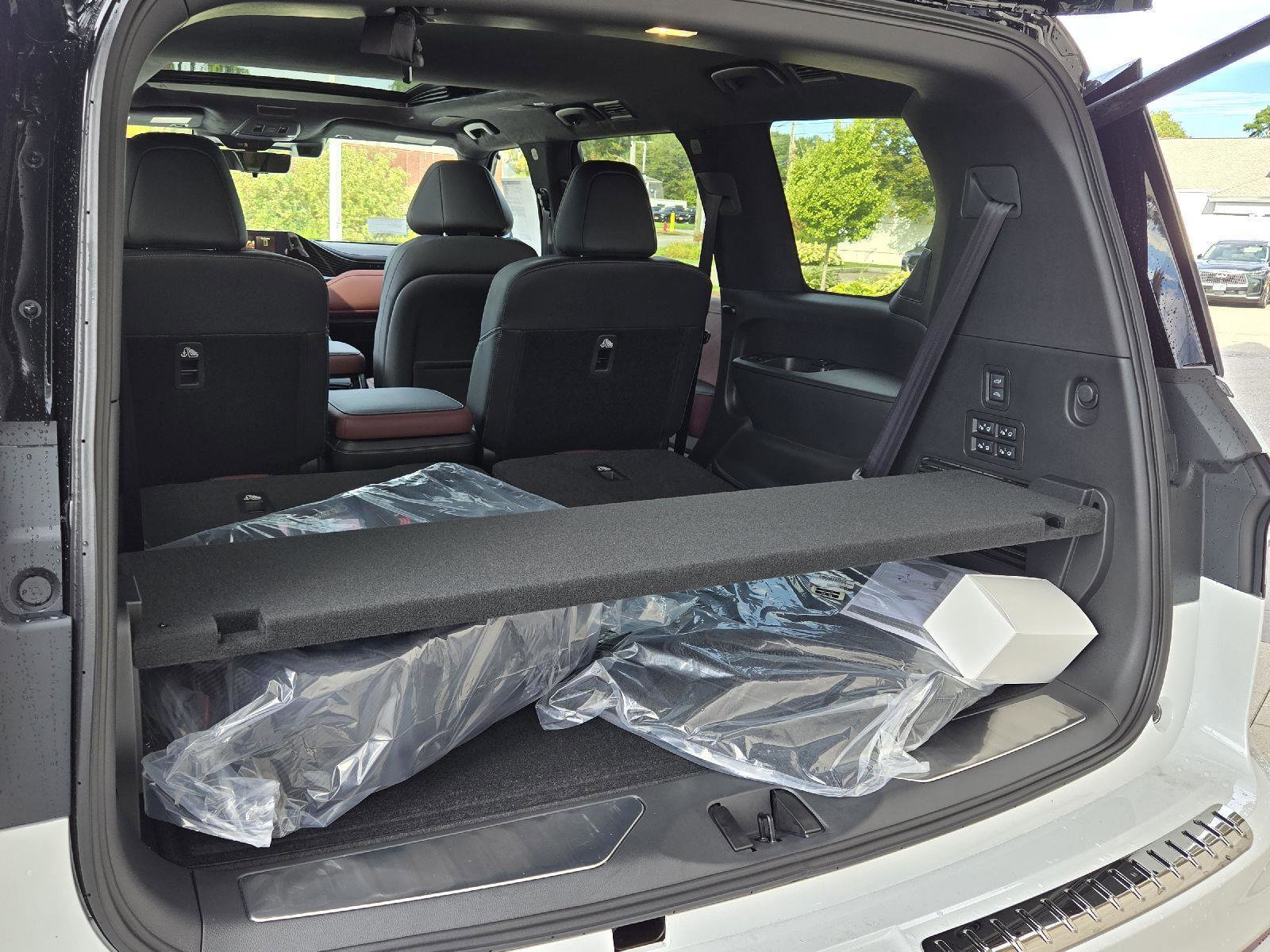 New 2026 INFINITI QX80 Autograph image 21