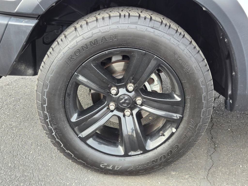 Used 2024 RAM 1500 Classic Warlock image 9