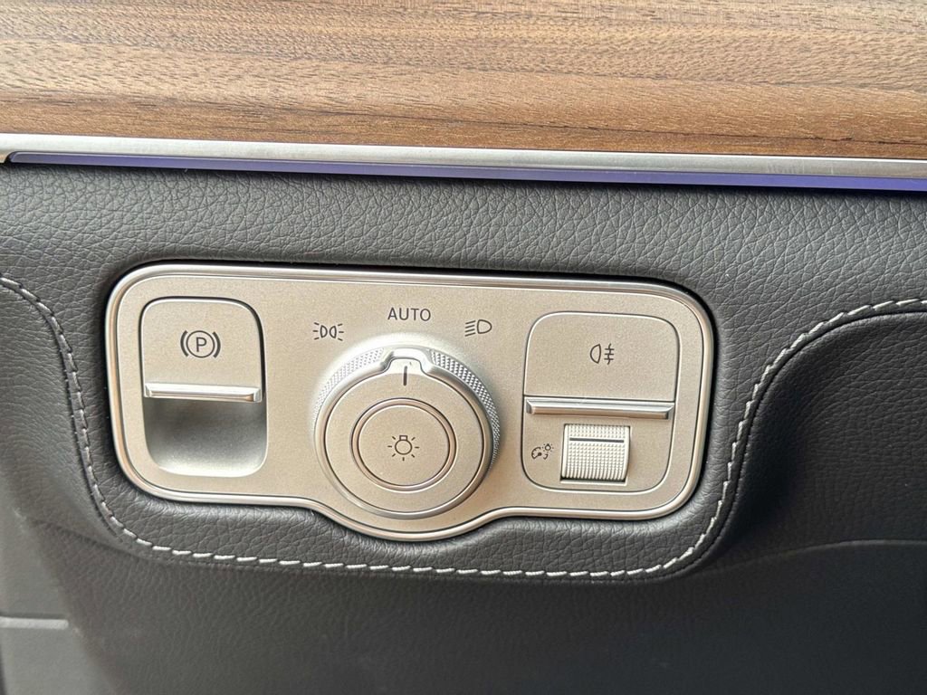 New 2026 Mercedes-Benz GLE 580 4MATIC image 29