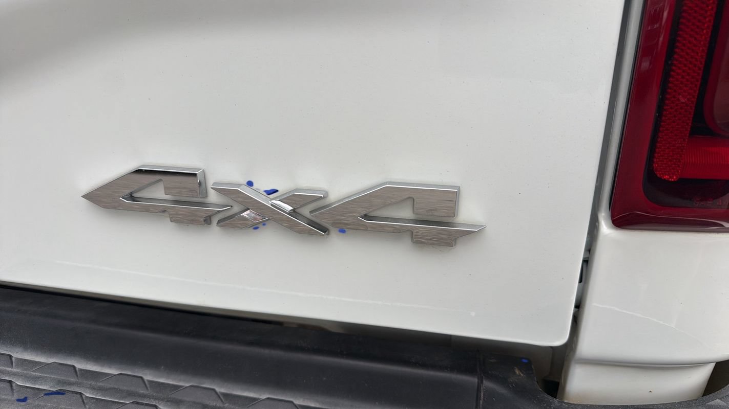 Used 2026 RAM 2500 Laramie AWD/4WD image 19