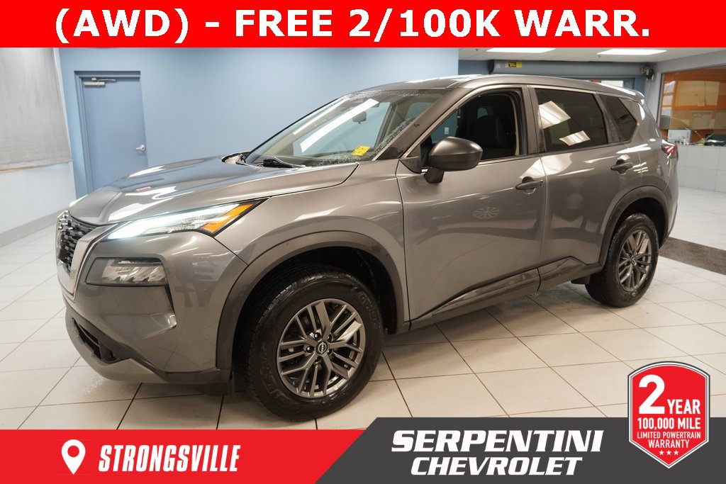 Used 2023 Nissan Rogue S image 1