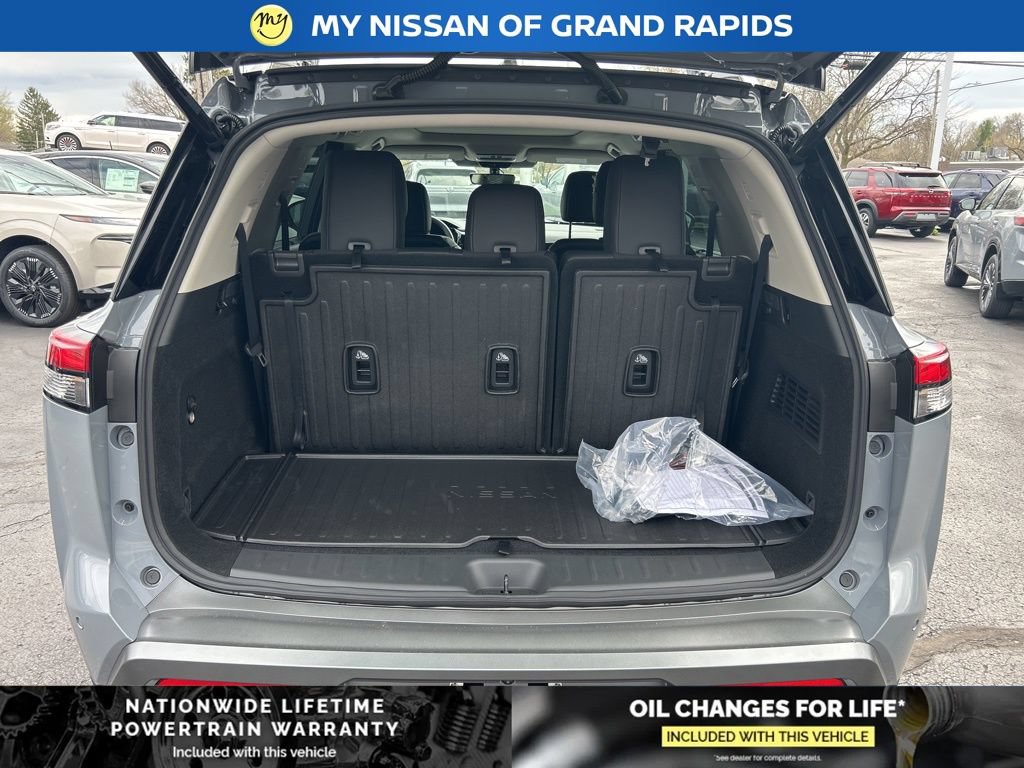 New 2026 Nissan Pathfinder Platinum AWD/4WD image 23