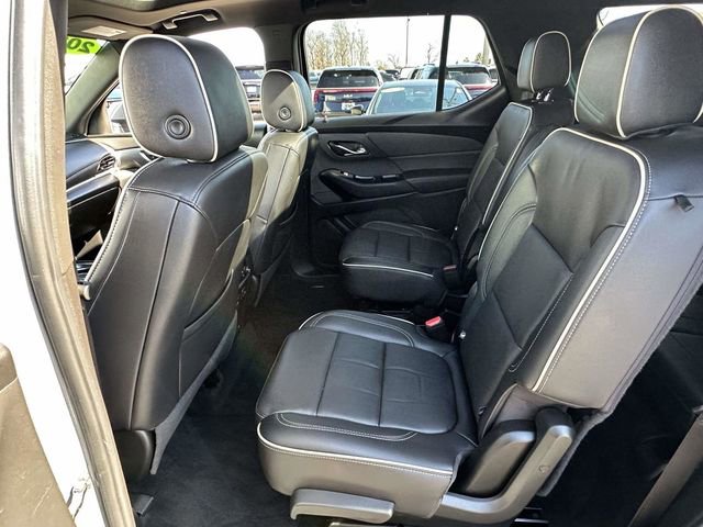 Used 2023 Chevrolet Traverse Premier image 17