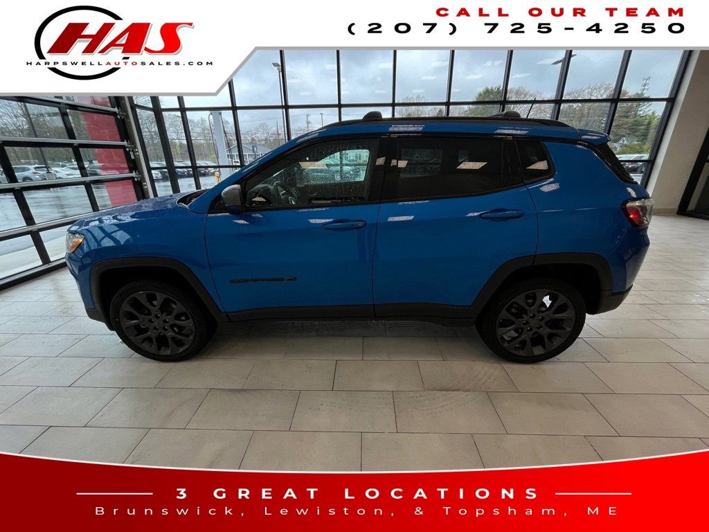Used 2021 Jeep Compass Latitude AWD/4WD image 2