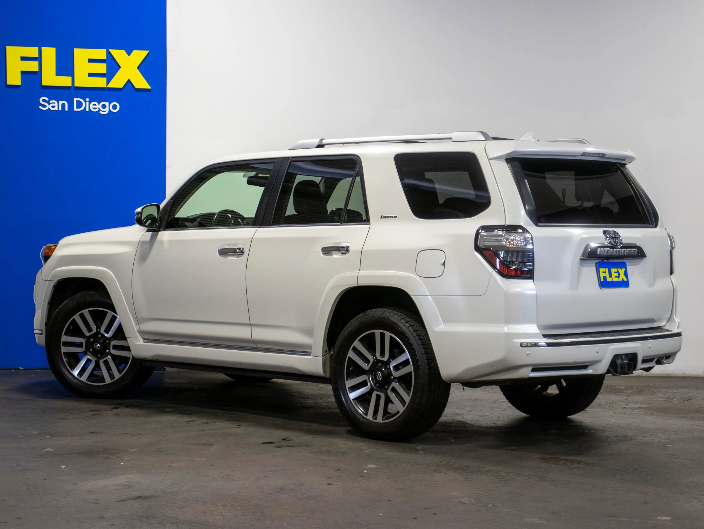 Used 2014 Toyota 4Runner Limited image 3