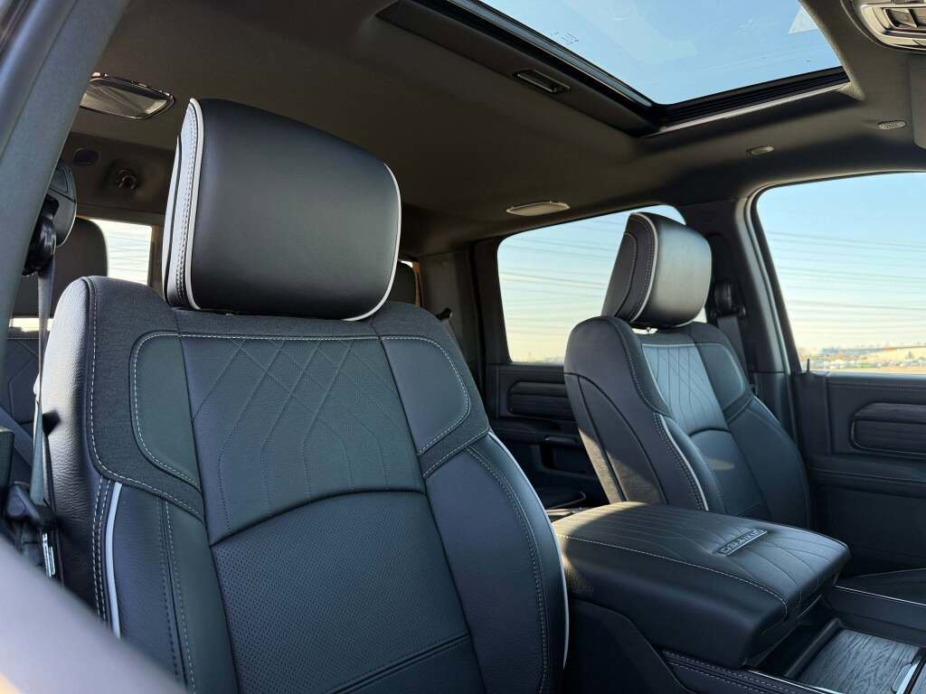 New 2026 RAM 2500 Limited image 24