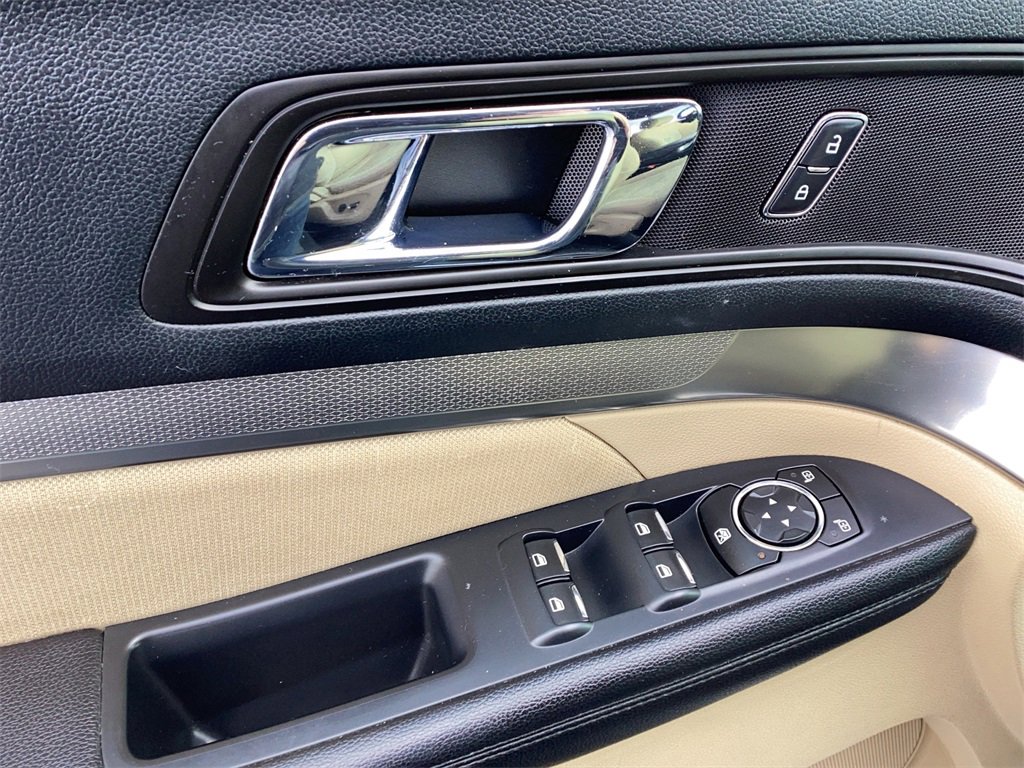 Used 2016 Ford Explorer 4WD image 12