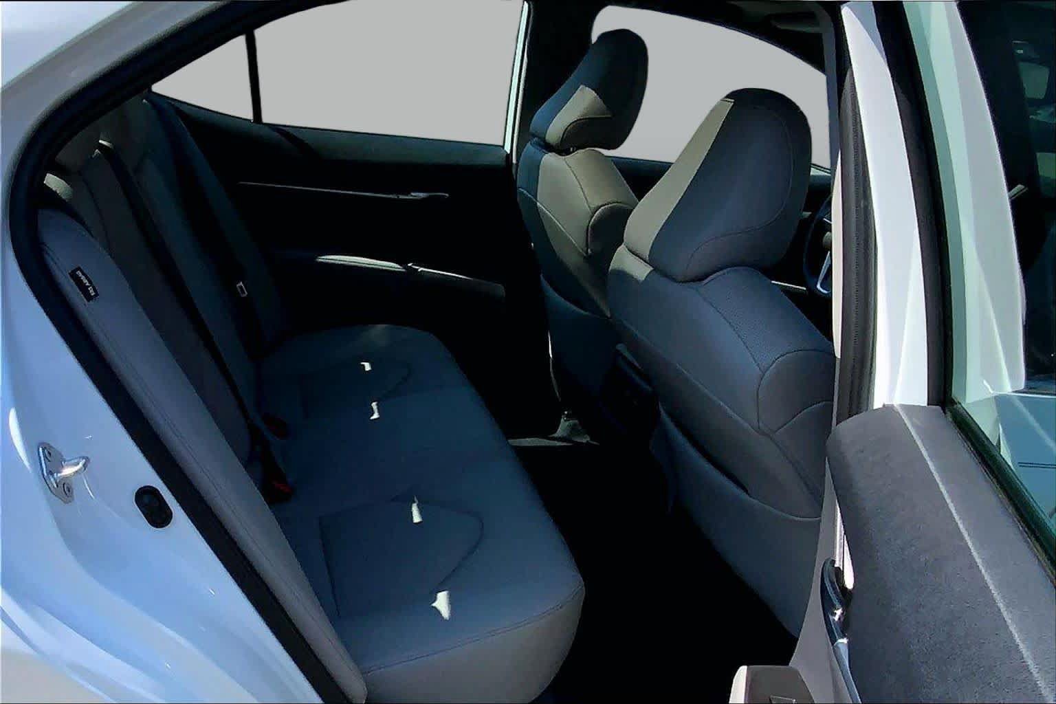 Used 2023 Toyota Camry XLE w/ Navigation Package FWD image 20