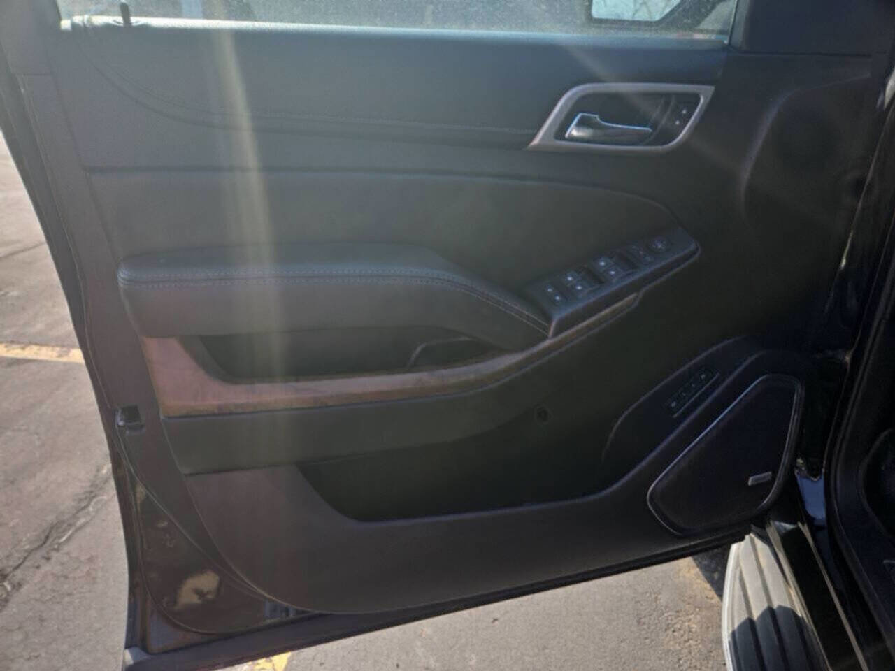 Used 2018 GMC Yukon XL Denali w/ Open Road Package image 11