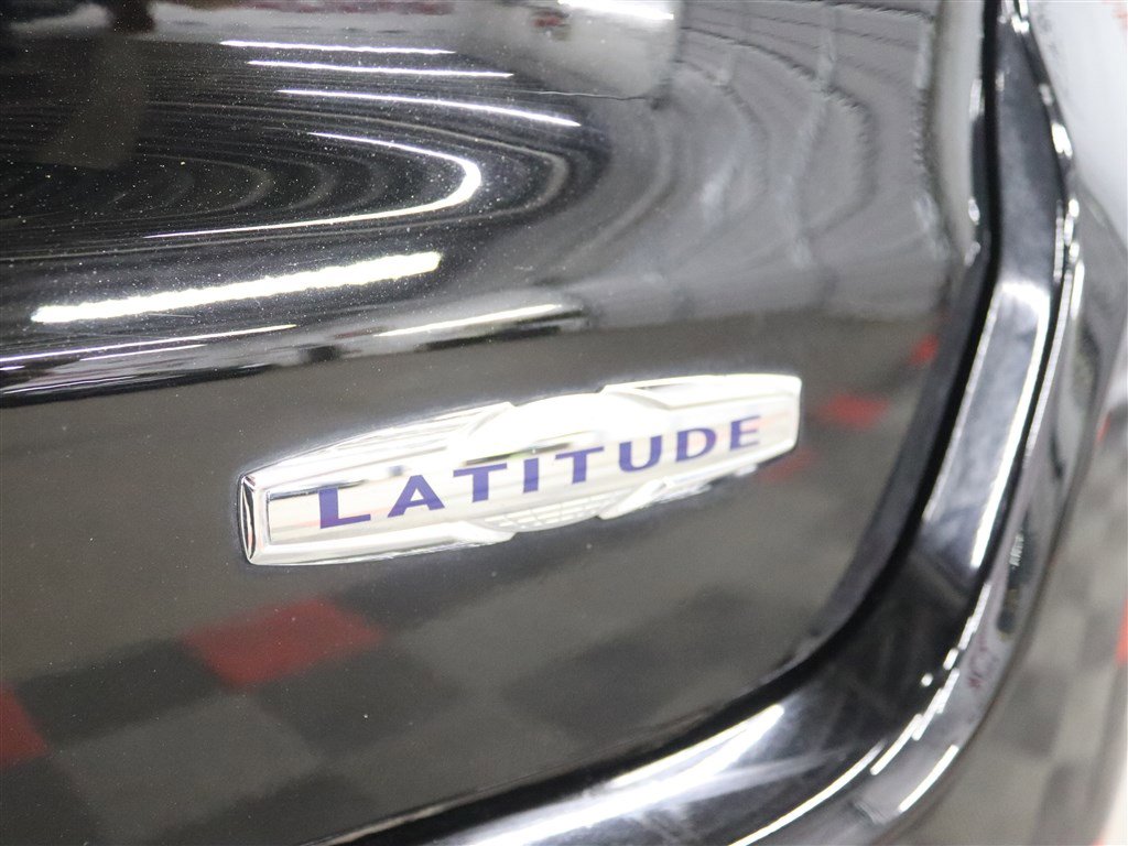 Used 2023 Jeep Compass Latitude w/ Convenience Group image 8