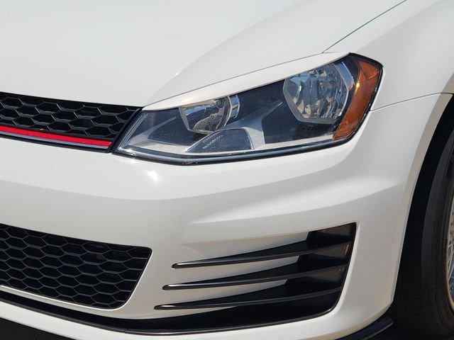 Used 2017 Volkswagen Golf 4-Door FWD image 9
