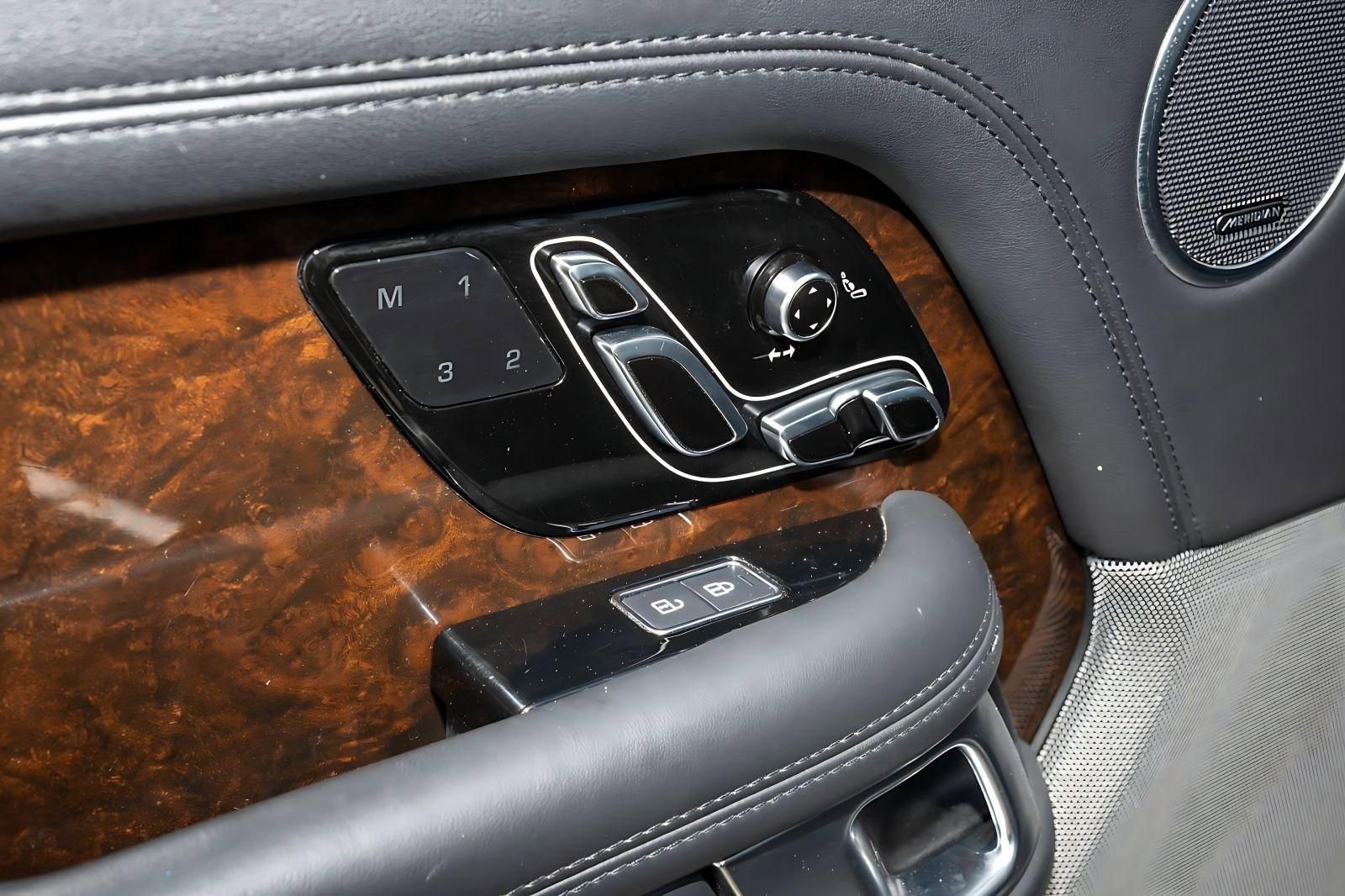 Used 2022 Land Rover Range Rover Westminster Edition image 25