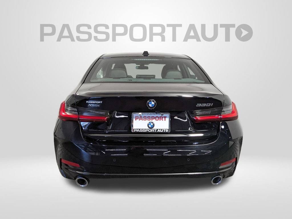 Used 2025 BMW 330i xDrive Sedan w/ M Sport Package image 5