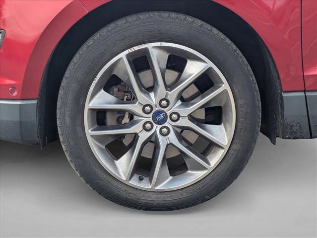 Used 2017 Ford Edge Titanium w/ Equipment Group 302A image 9