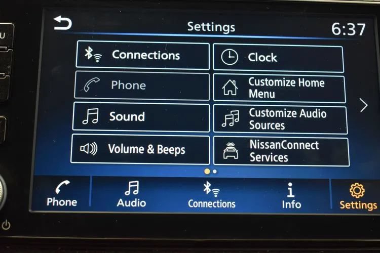 Used 2024 Nissan Kicks SV FWD image 30
