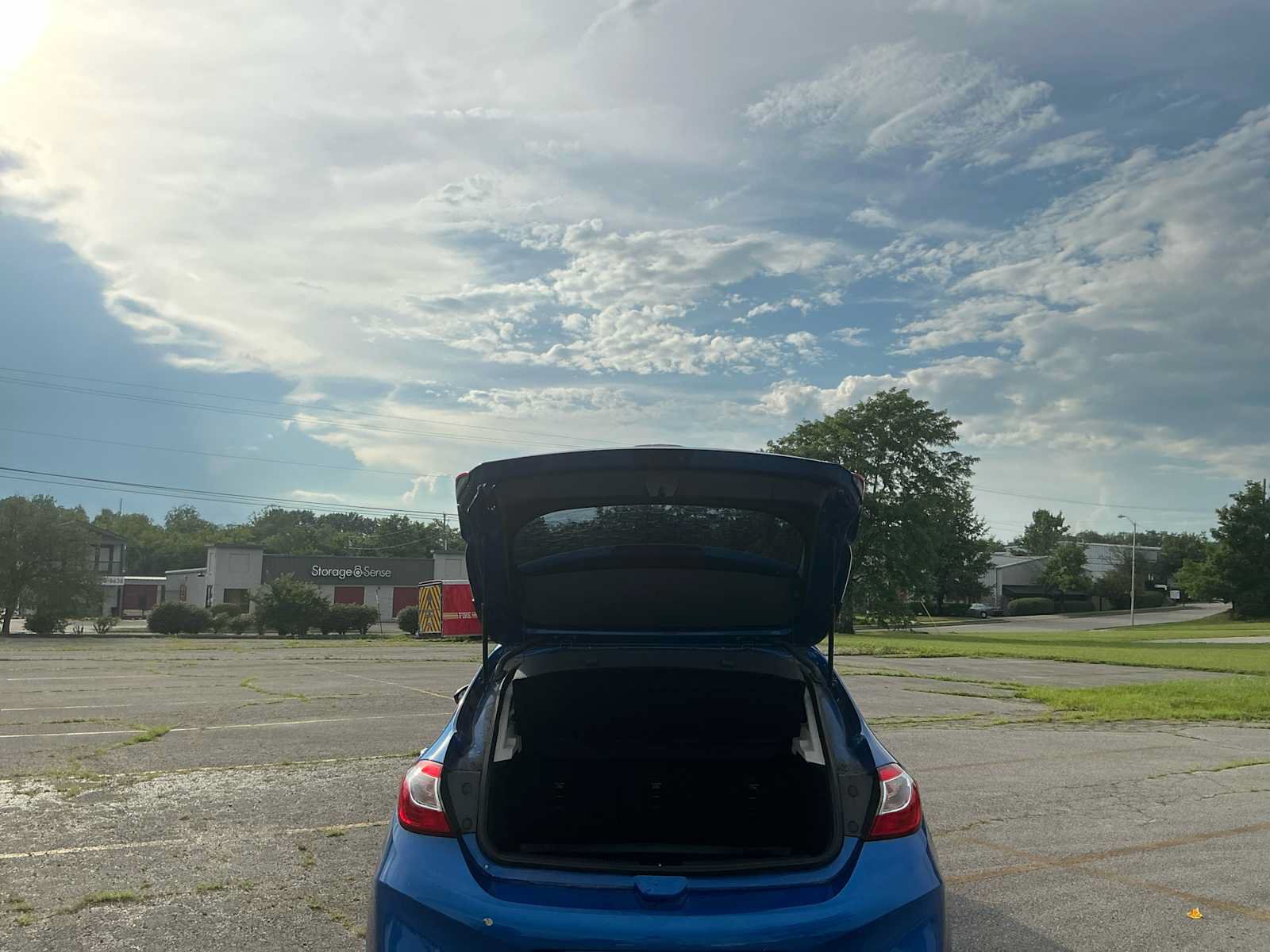 Used 2018 Chevrolet Cruze LT w/ Convenience Package FWD image 16