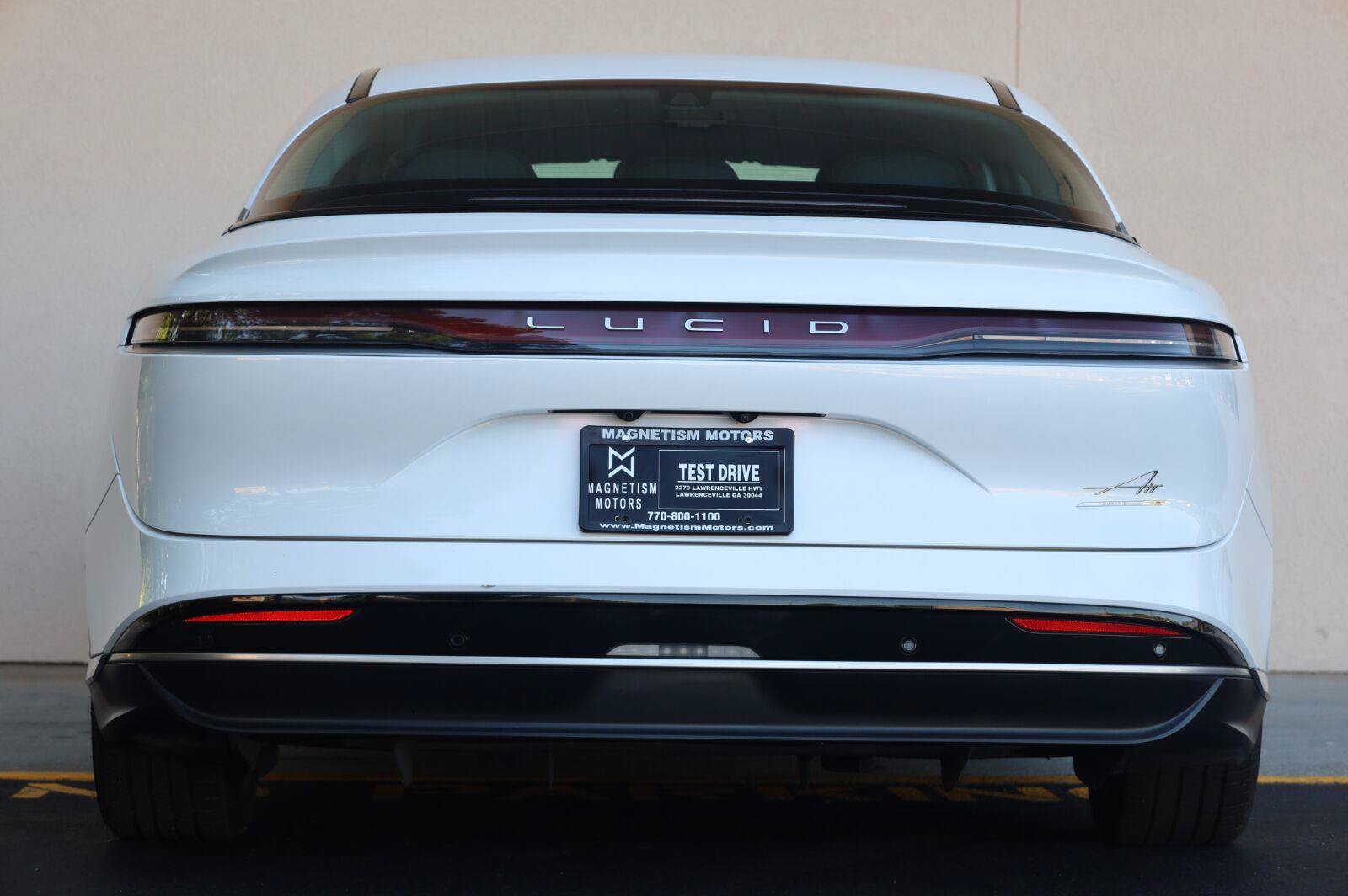 Used 2025 Lucid Air Touring AWD/4WD image 8