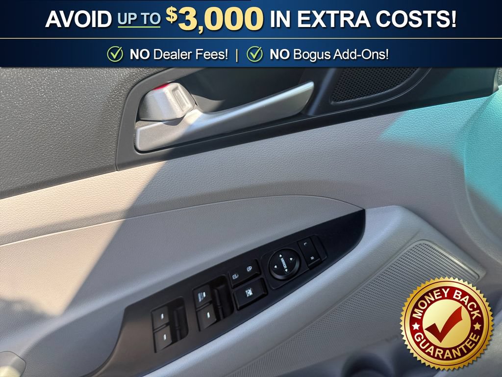 Used 2019 Hyundai Tucson SE AWD/4WD image 16