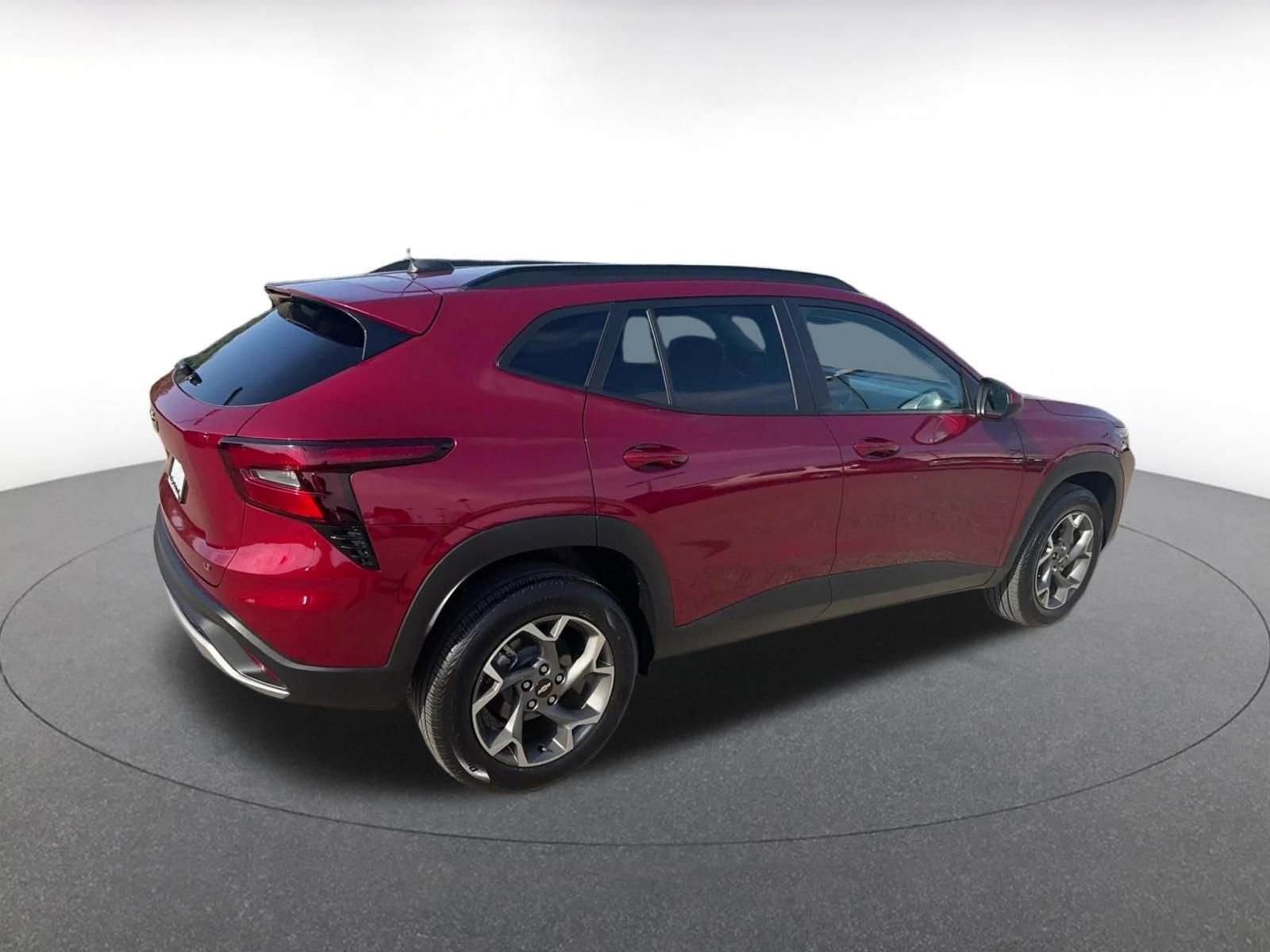 Used 2025 Chevrolet Trax LT image 15